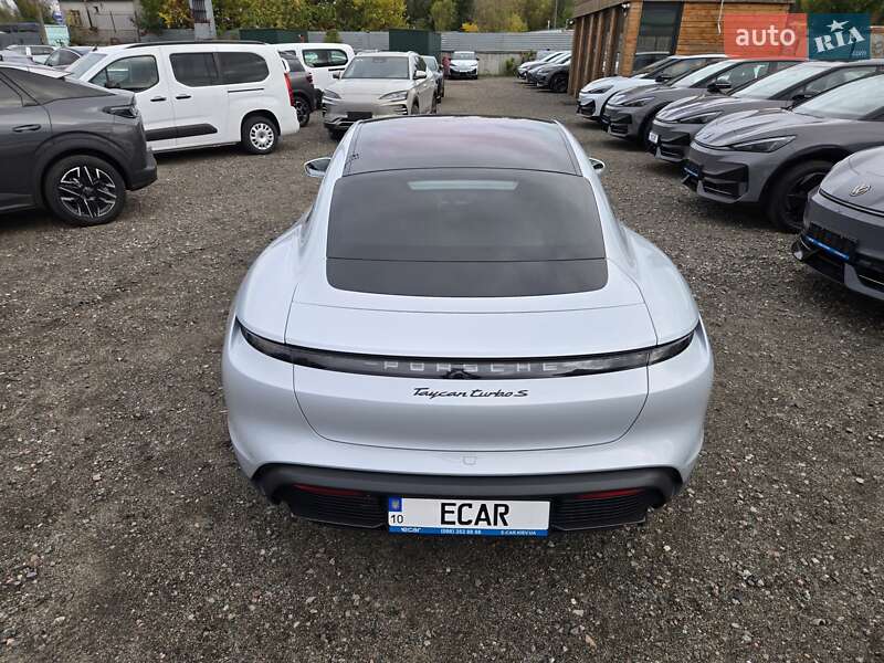Седан Porsche Taycan 2021 в Киеве фото 16 Седан Porsche Taycan 2021 в Киеве