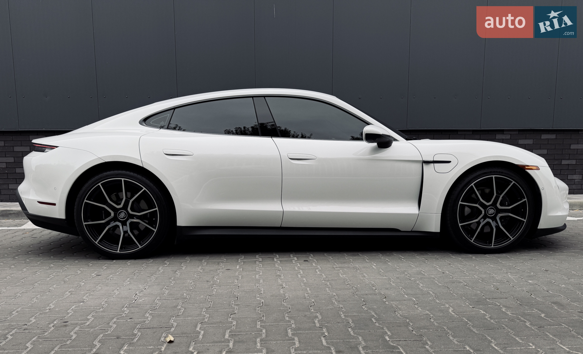 2024 Porsche Taycan - мініатюра 18