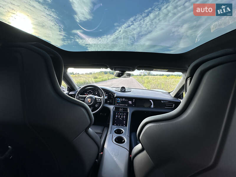 Седан Porsche Taycan 2023 в Києві фото 8 Седан Porsche Taycan 2023 в Києві