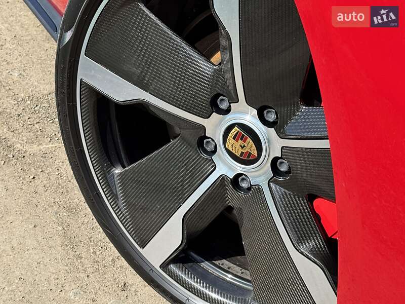 Седан Porsche Taycan 2022 в Києві