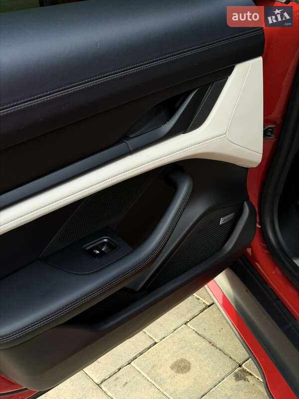 Седан Porsche Taycan 2020 в Луцке