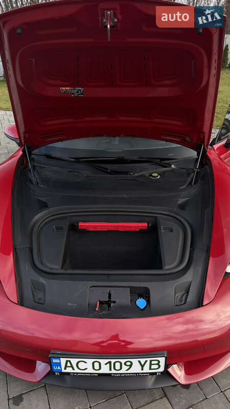 Седан Porsche Taycan 2020 в Луцке