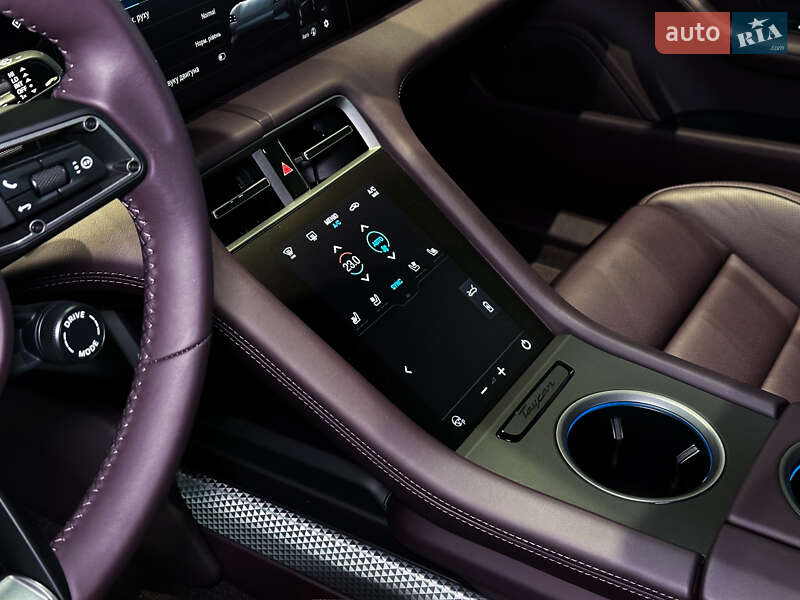 Седан Porsche Taycan 2025 в Одессе