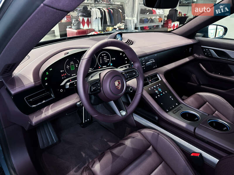 Седан Porsche Taycan 2025 в Одессе