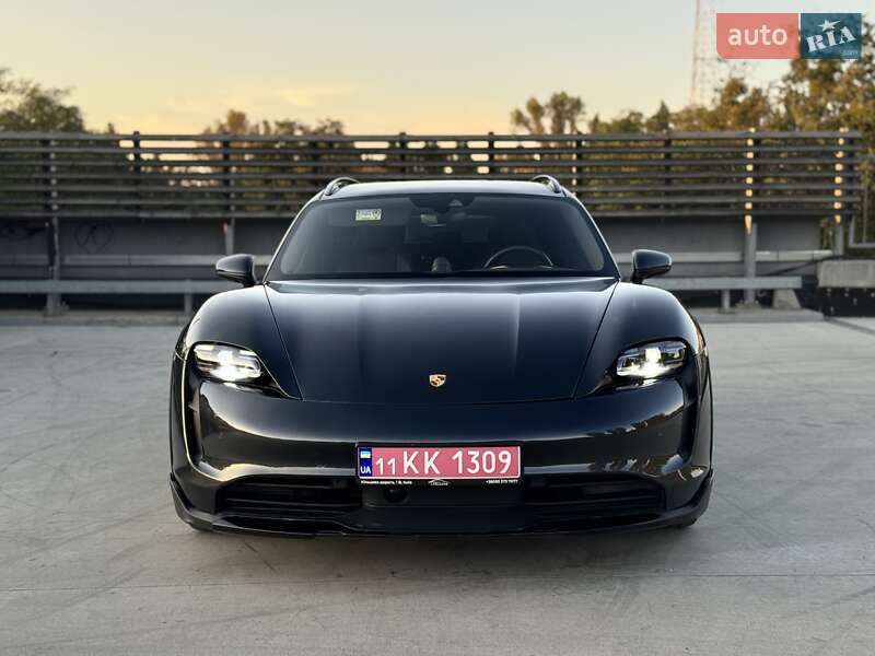 Седан Porsche Taycan 2022 в Києві