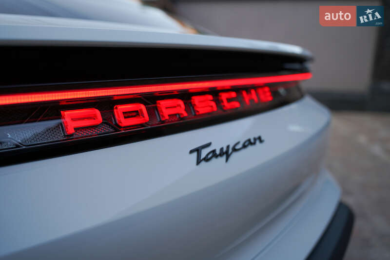 Седан Porsche Taycan 2024 в Києві фото 8 Седан Porsche Taycan 2024 в Києві