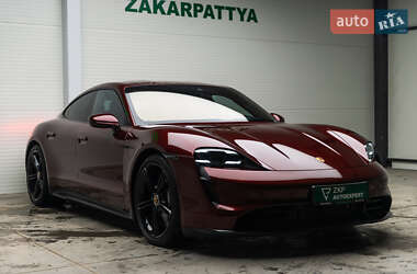 Седан Porsche Taycan 2021 в Мукачево