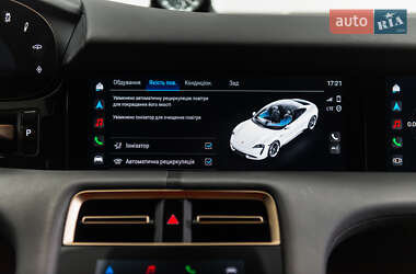 Седан Porsche Taycan 2021 в Мукачево