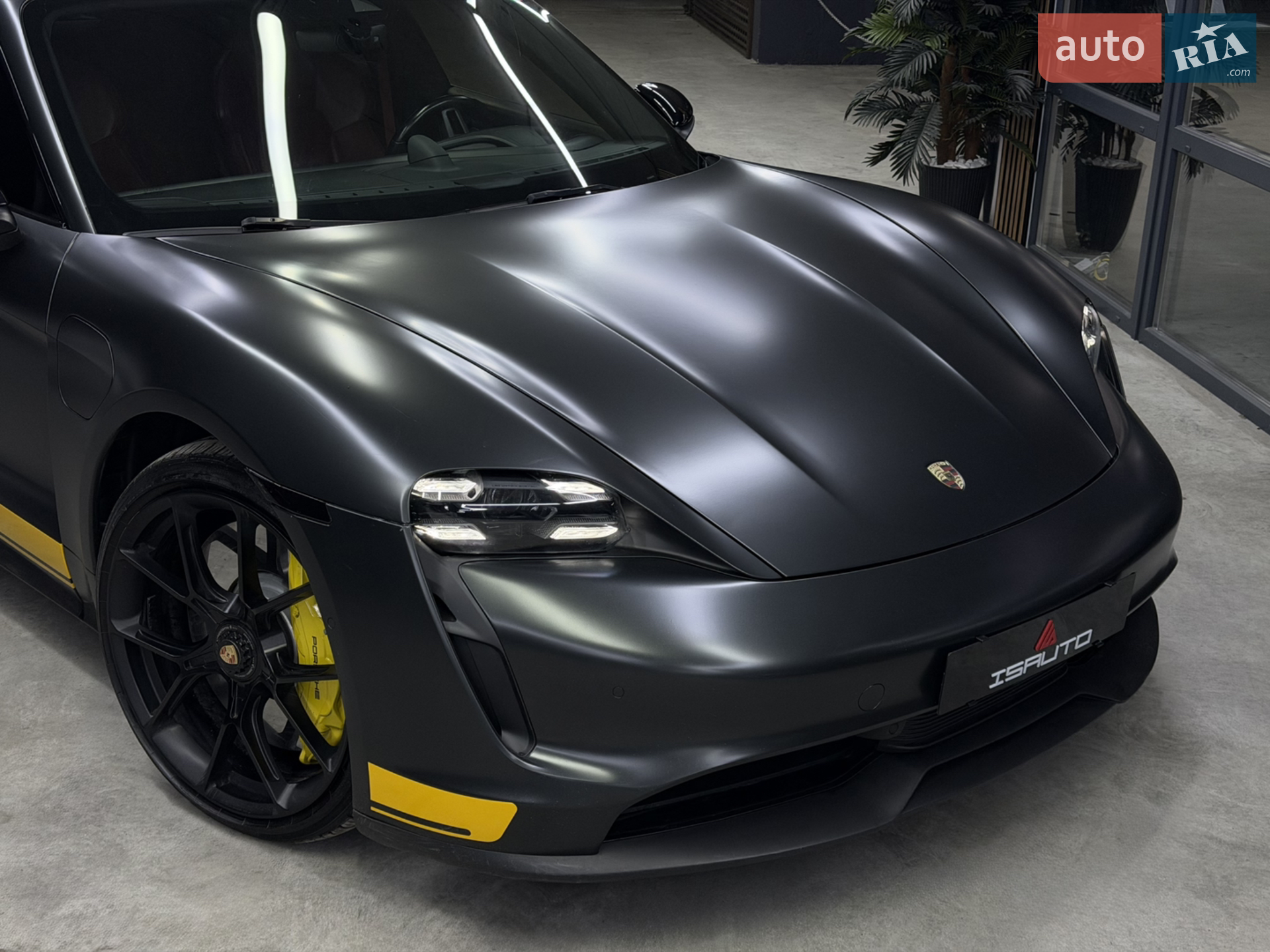 2020 Porsche Taycan - мініатюра 3