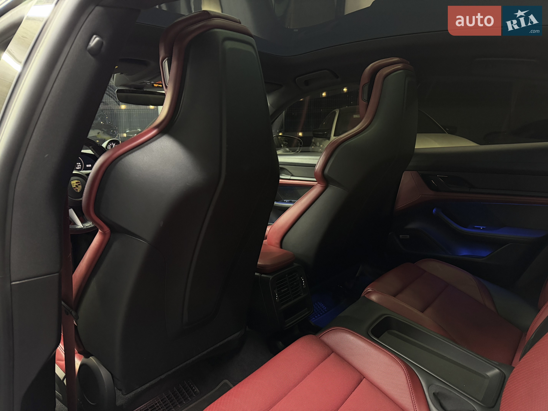 2020 Porsche Taycan - мініатюра 23