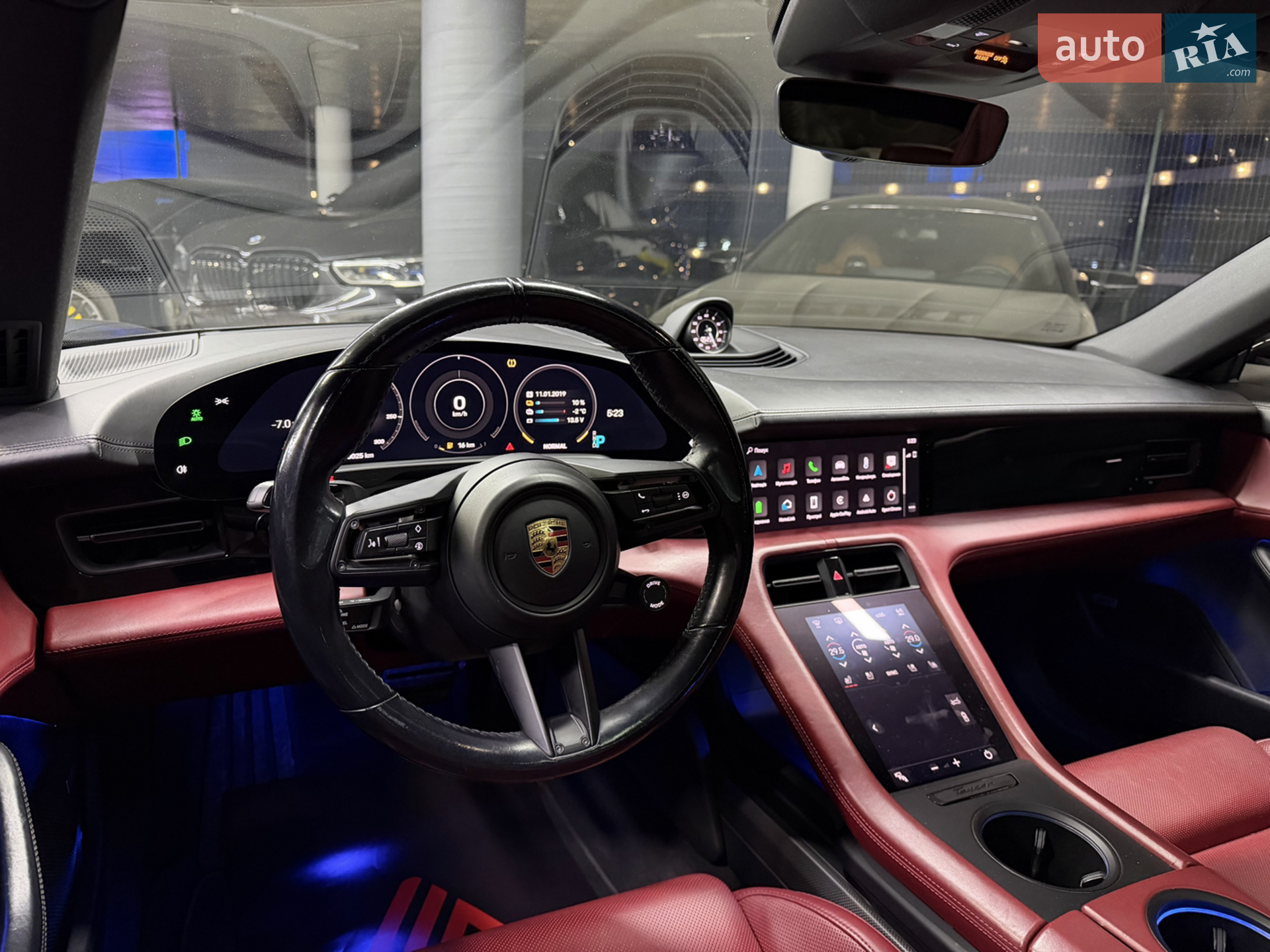 2020 Porsche Taycan - мініатюра 25