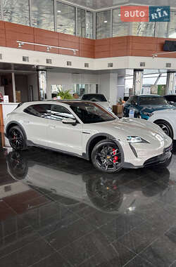 Седан Porsche Taycan 2022 в Днепре