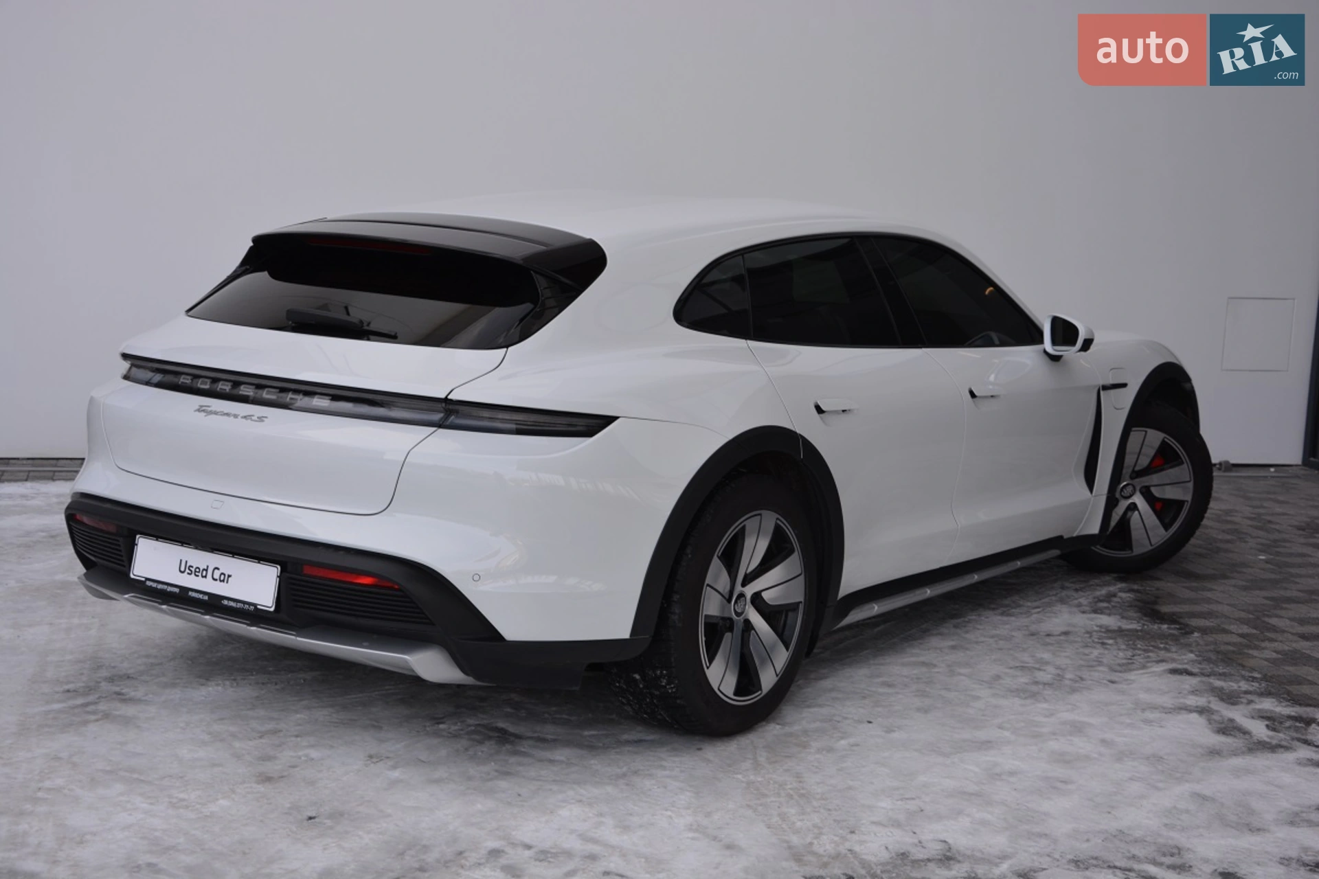 2021 Porsche Taycan - мініатюра 3