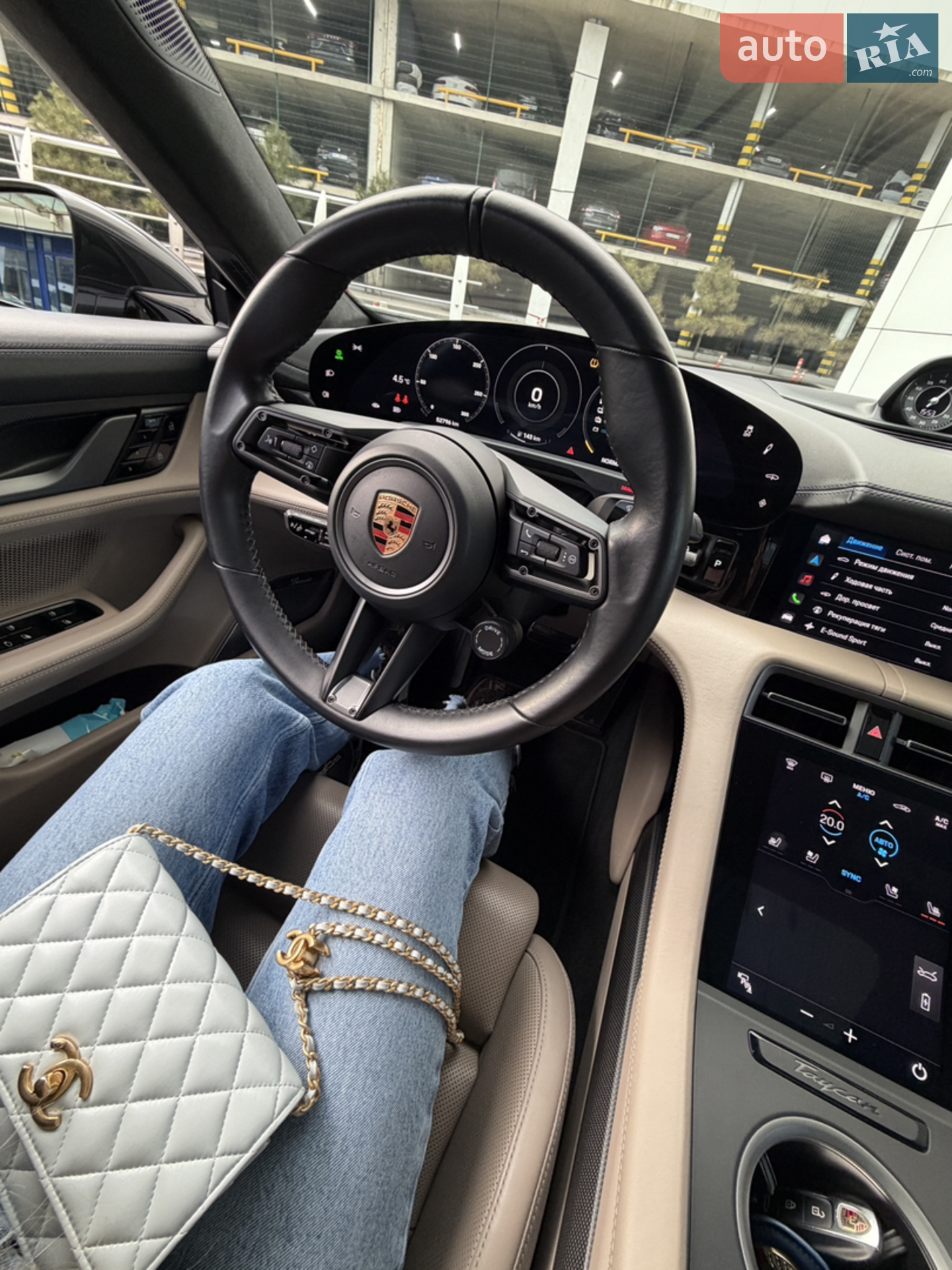 2020 Porsche Taycan - мініатюра 16