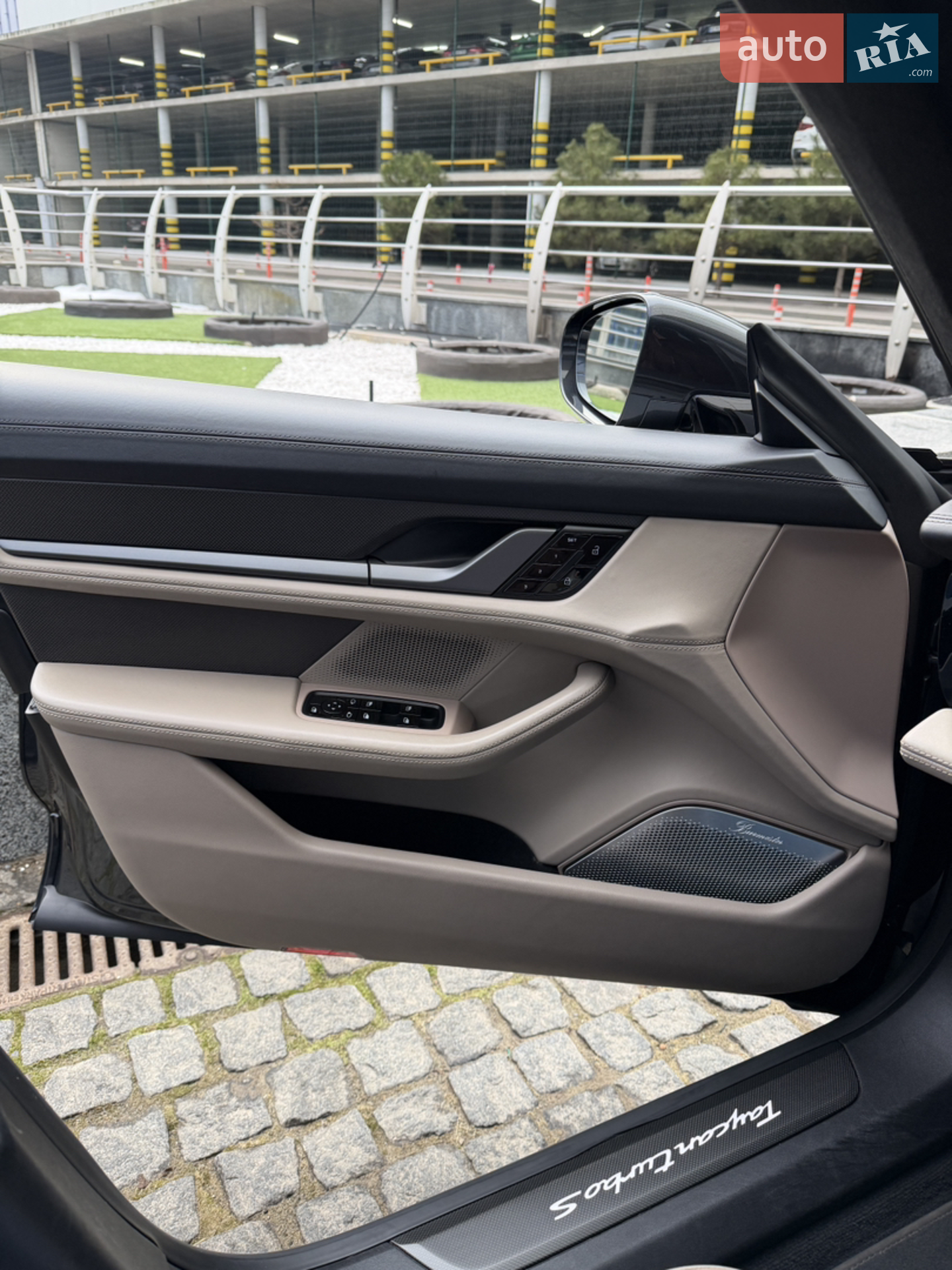 2020 Porsche Taycan - мініатюра 24