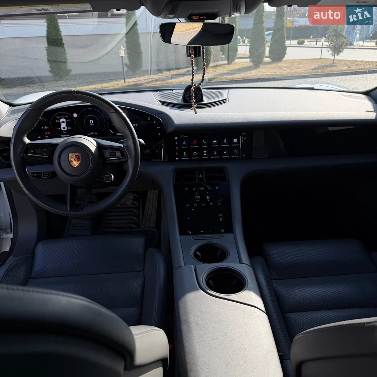 2020 Porsche Taycan - мініатюра 8