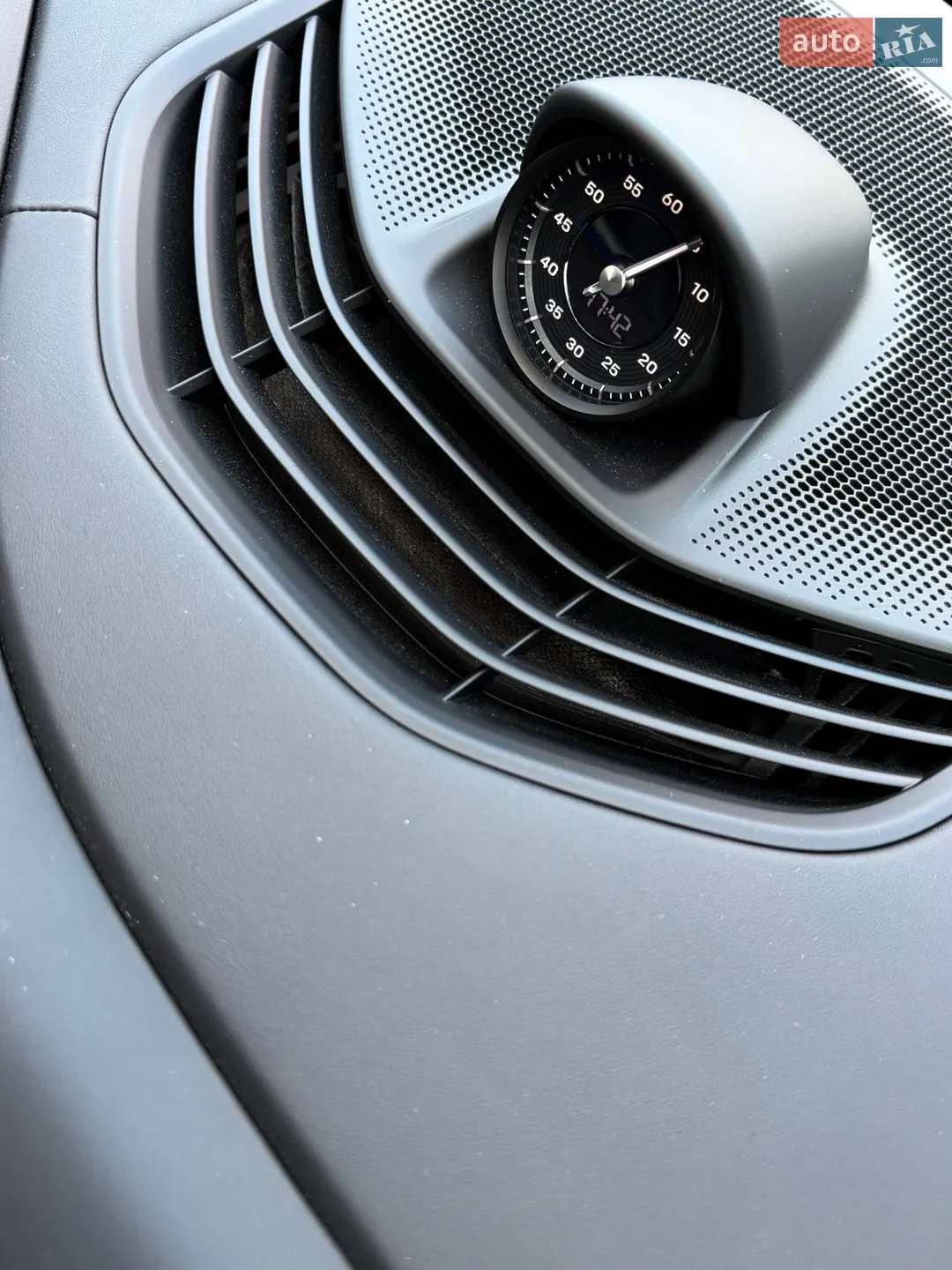2023 Porsche Taycan - мініатюра 9