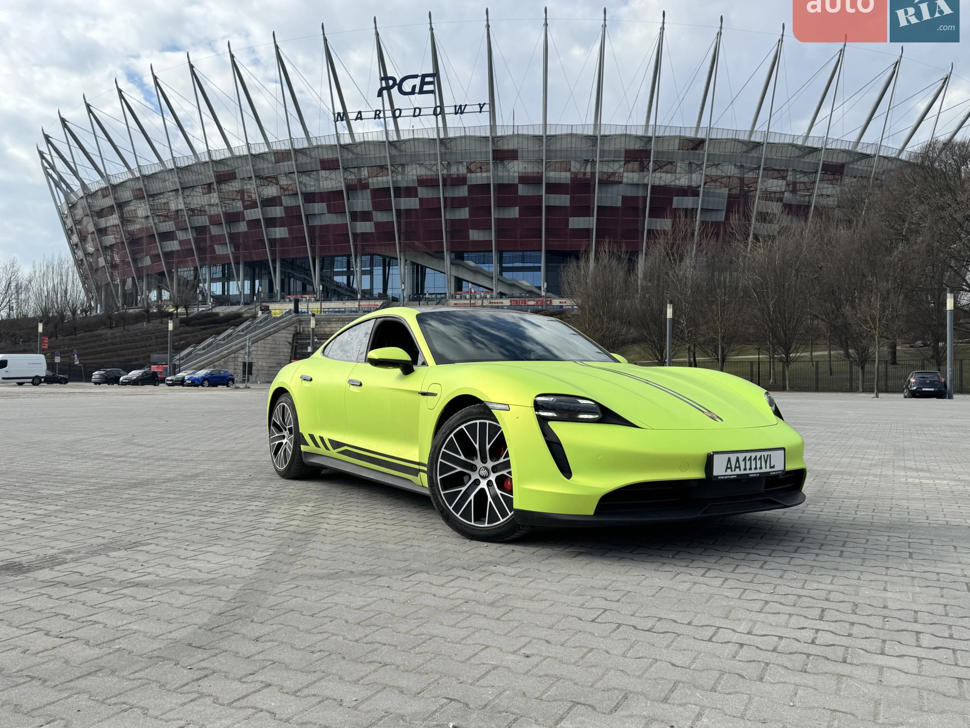 2020 Porsche Taycan - мініатюра 2