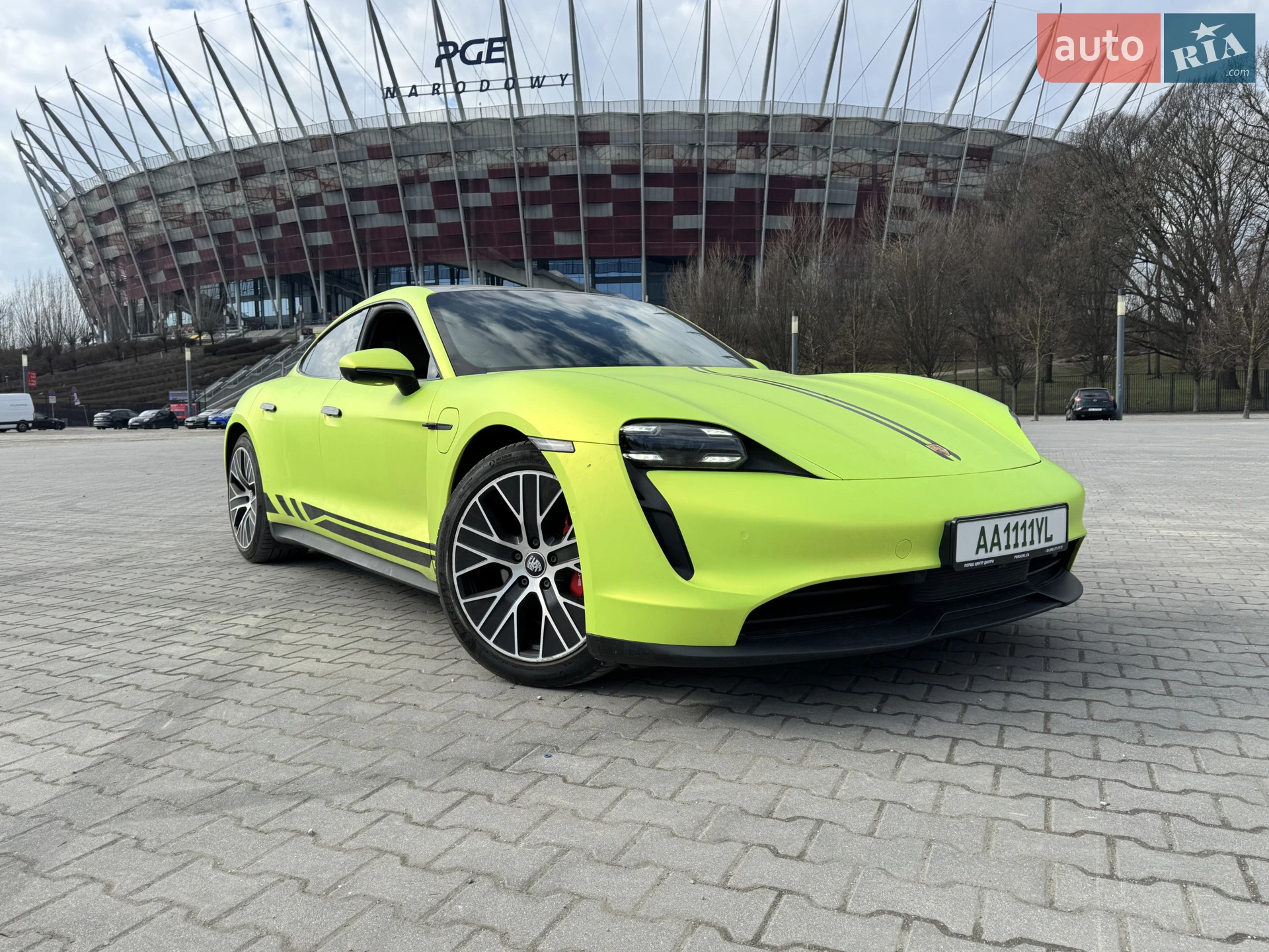 2020 Porsche Taycan - мініатюра 3