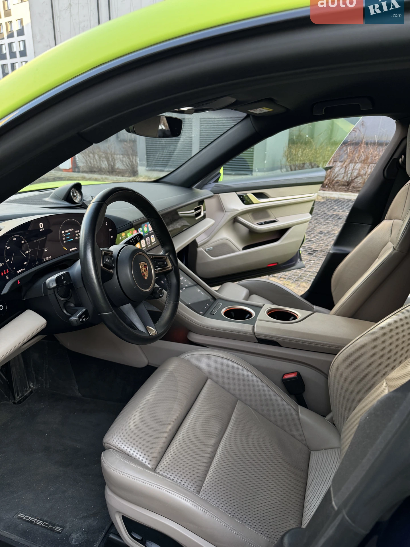 2020 Porsche Taycan - мініатюра 8