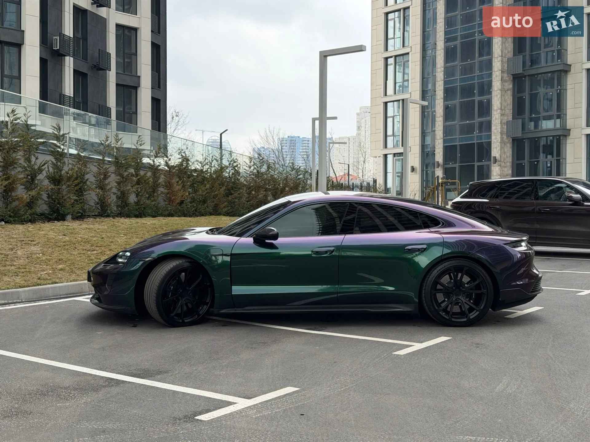 2021 Porsche Taycan - мініатюра 13