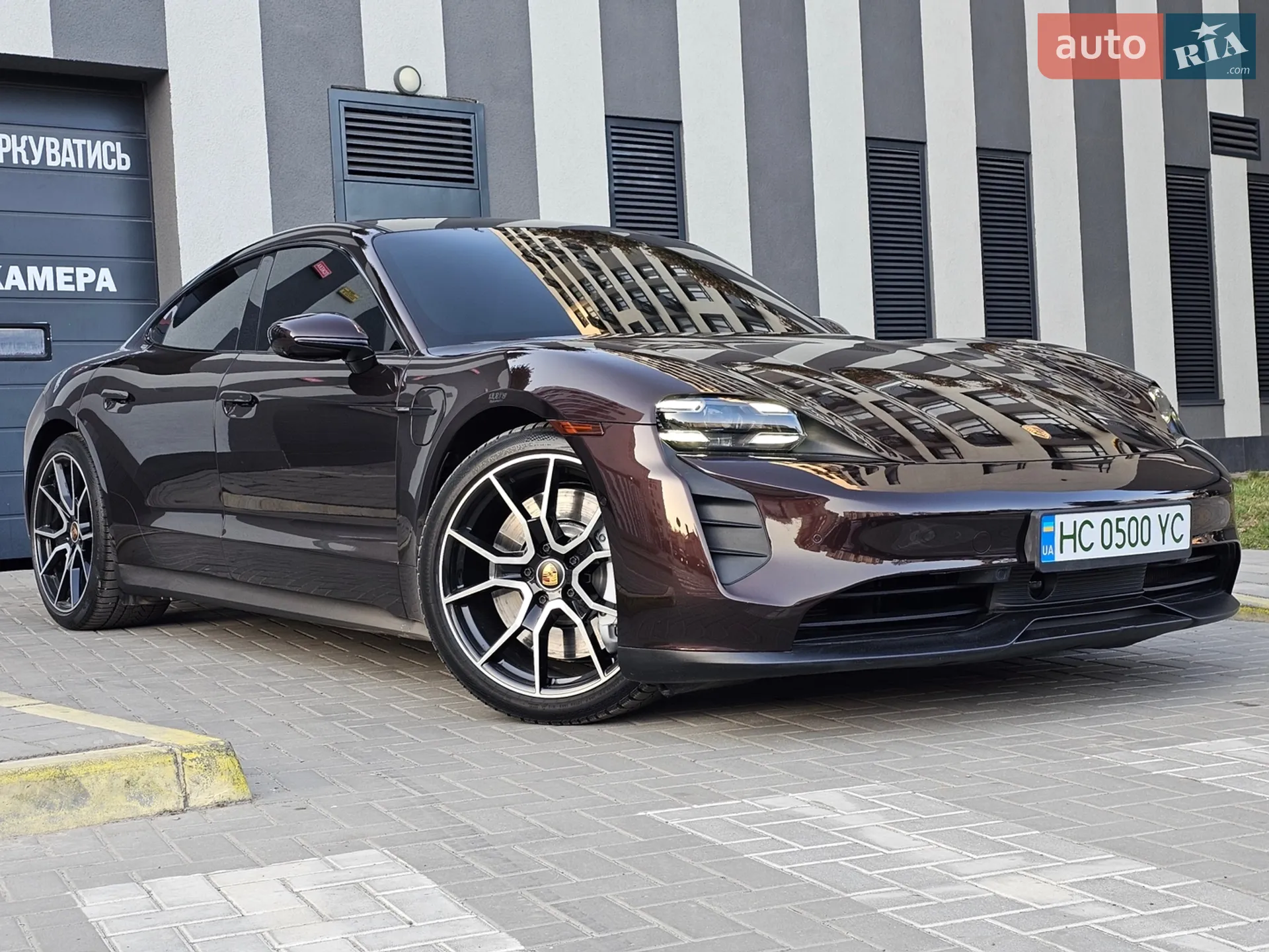 2023 Porsche Taycan - мініатюра 5