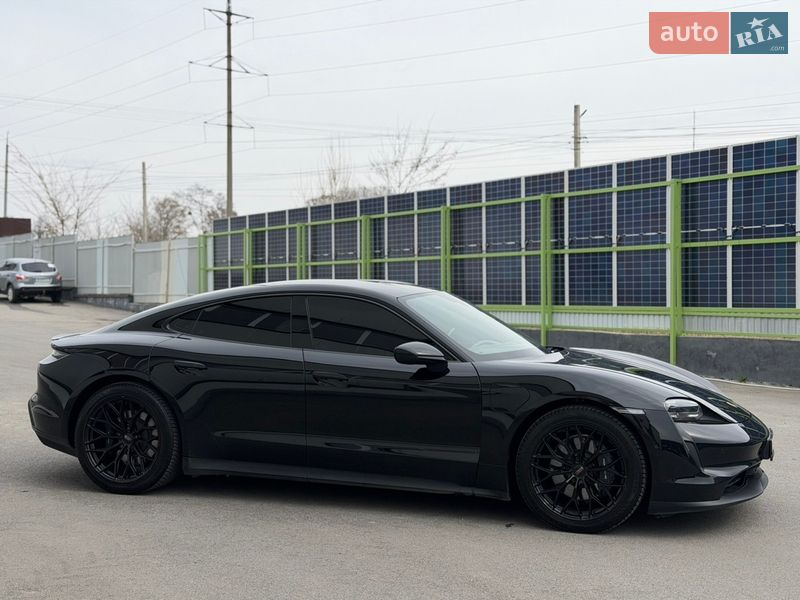 Седан Porsche Taycan 2021 в Киеве фото 5 Седан Porsche Taycan 2021 в Киеве