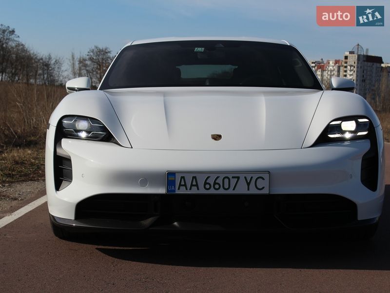 Седан Porsche Taycan 2020 в Киеве фото 15 Седан Porsche Taycan 2020 в Киеве
