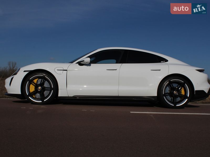 Седан Porsche Taycan 2020 в Киеве фото 6 Седан Porsche Taycan 2020 в Киеве