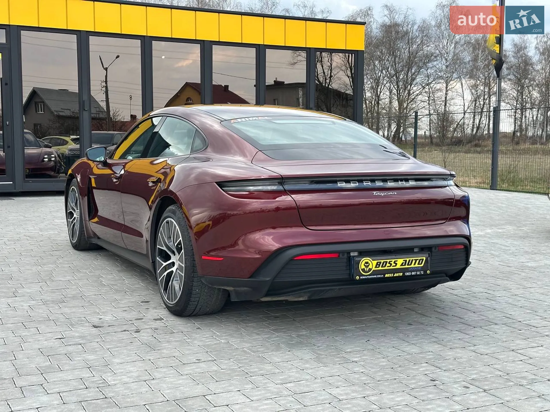 2021 Porsche Taycan - мініатюра 6