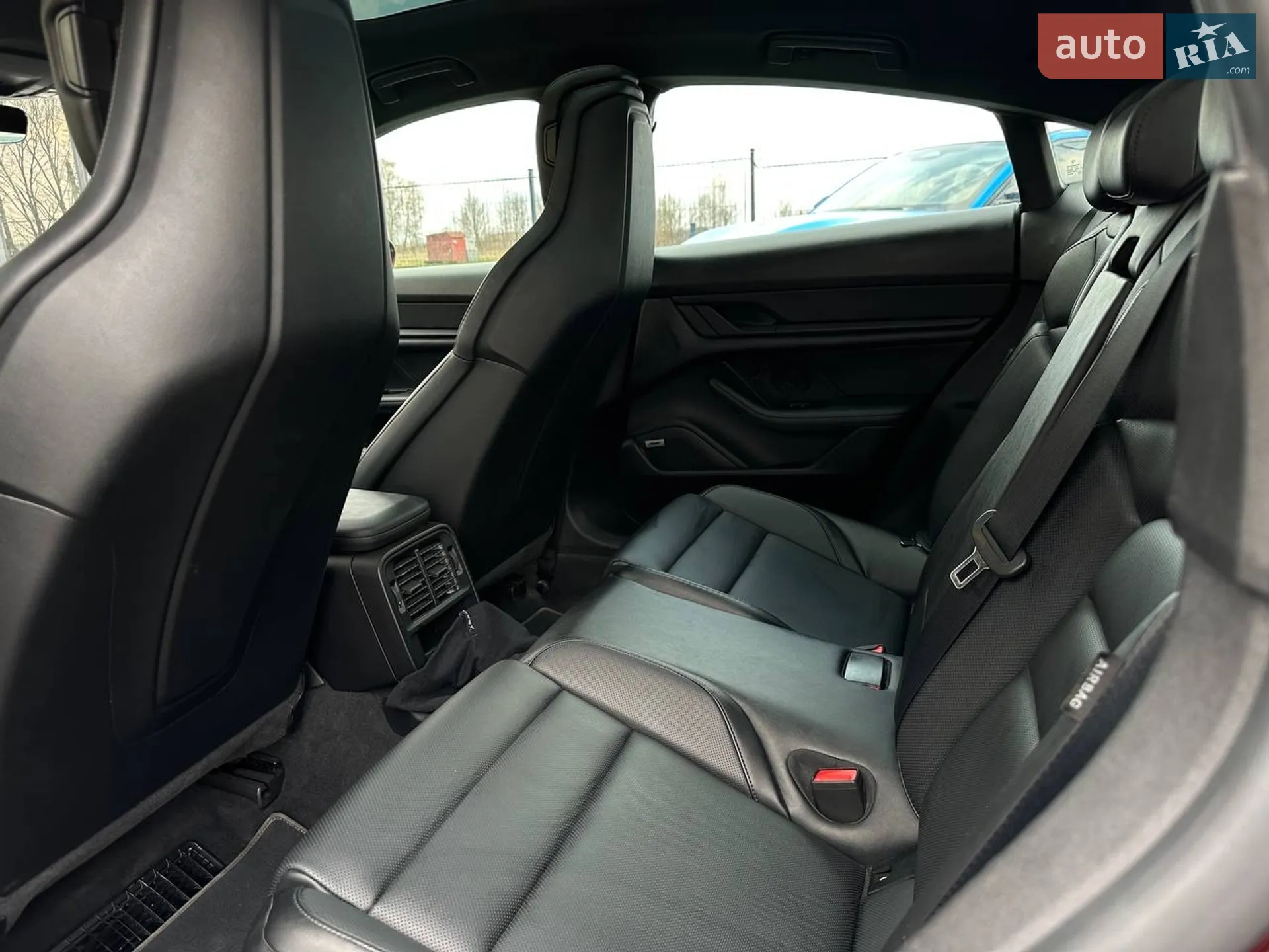 2021 Porsche Taycan - мініатюра 24