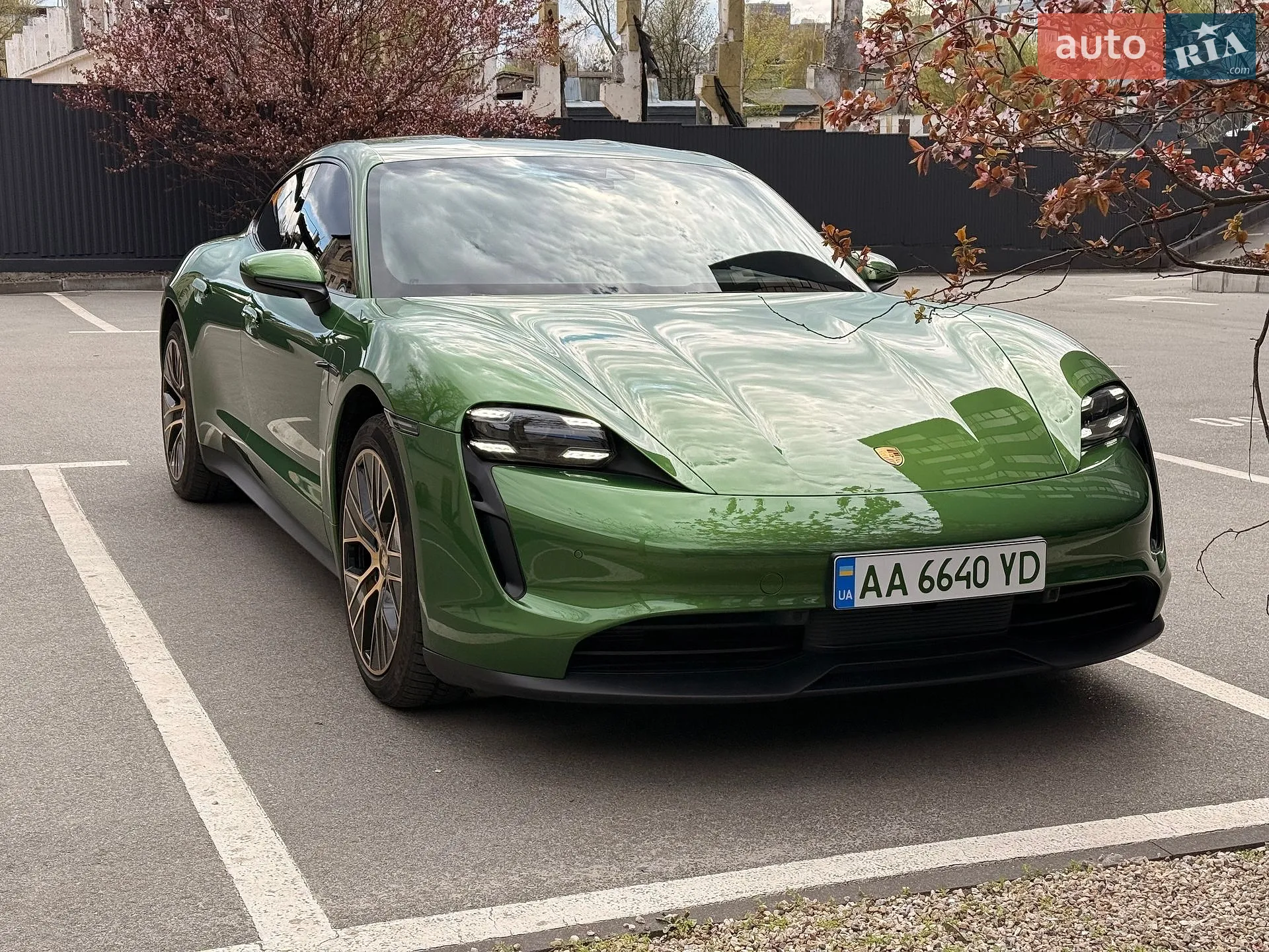 2020 Porsche Taycan - мініатюра 8