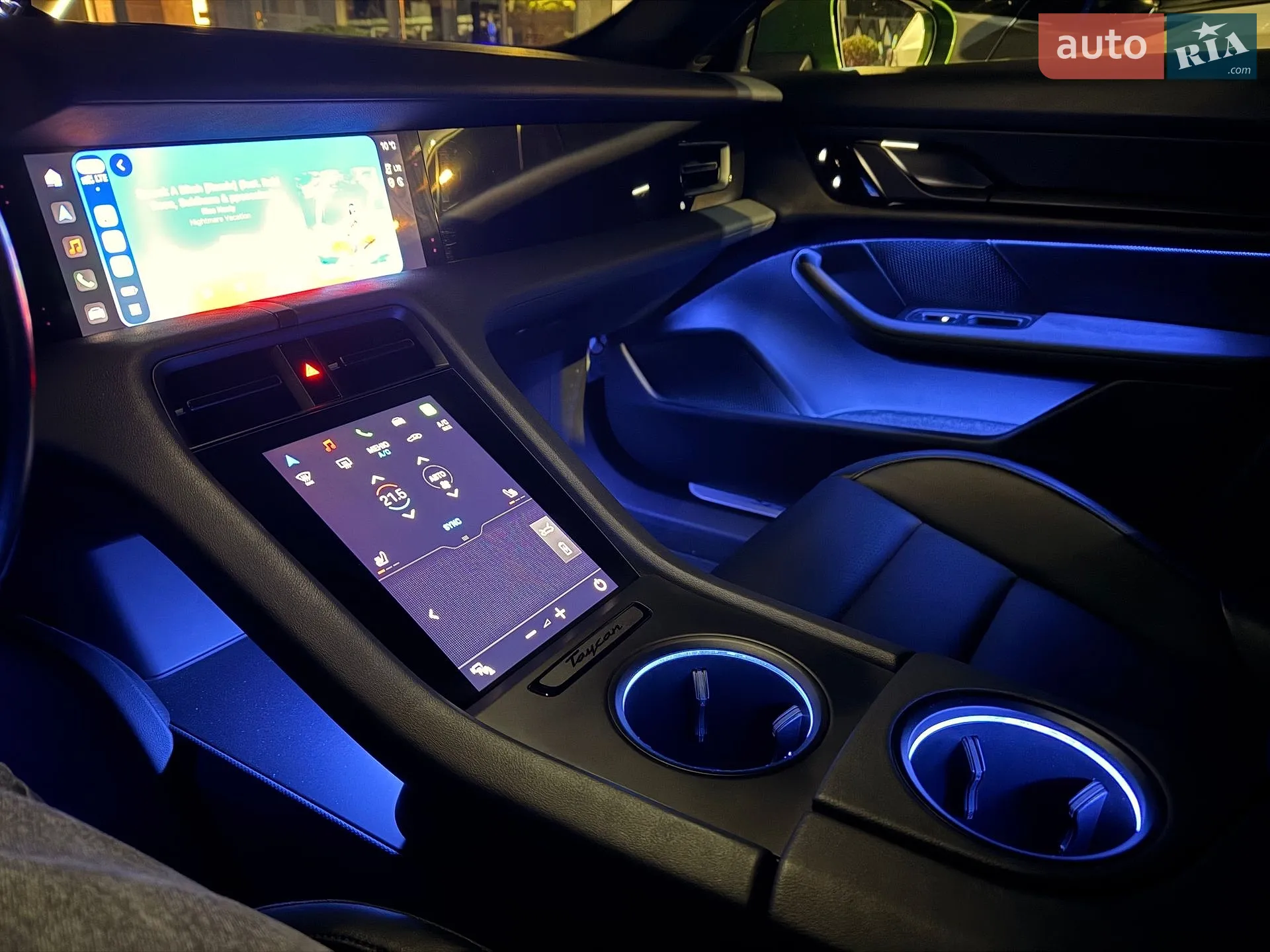 2020 Porsche Taycan - мініатюра 27