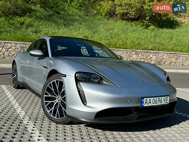 Porsche Taycan