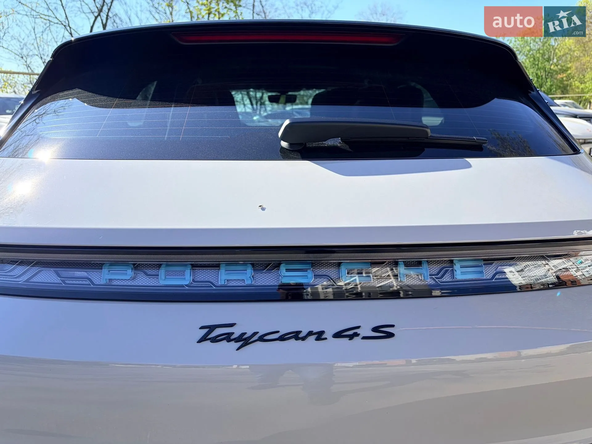 2022 Porsche Taycan - мініатюра 11
