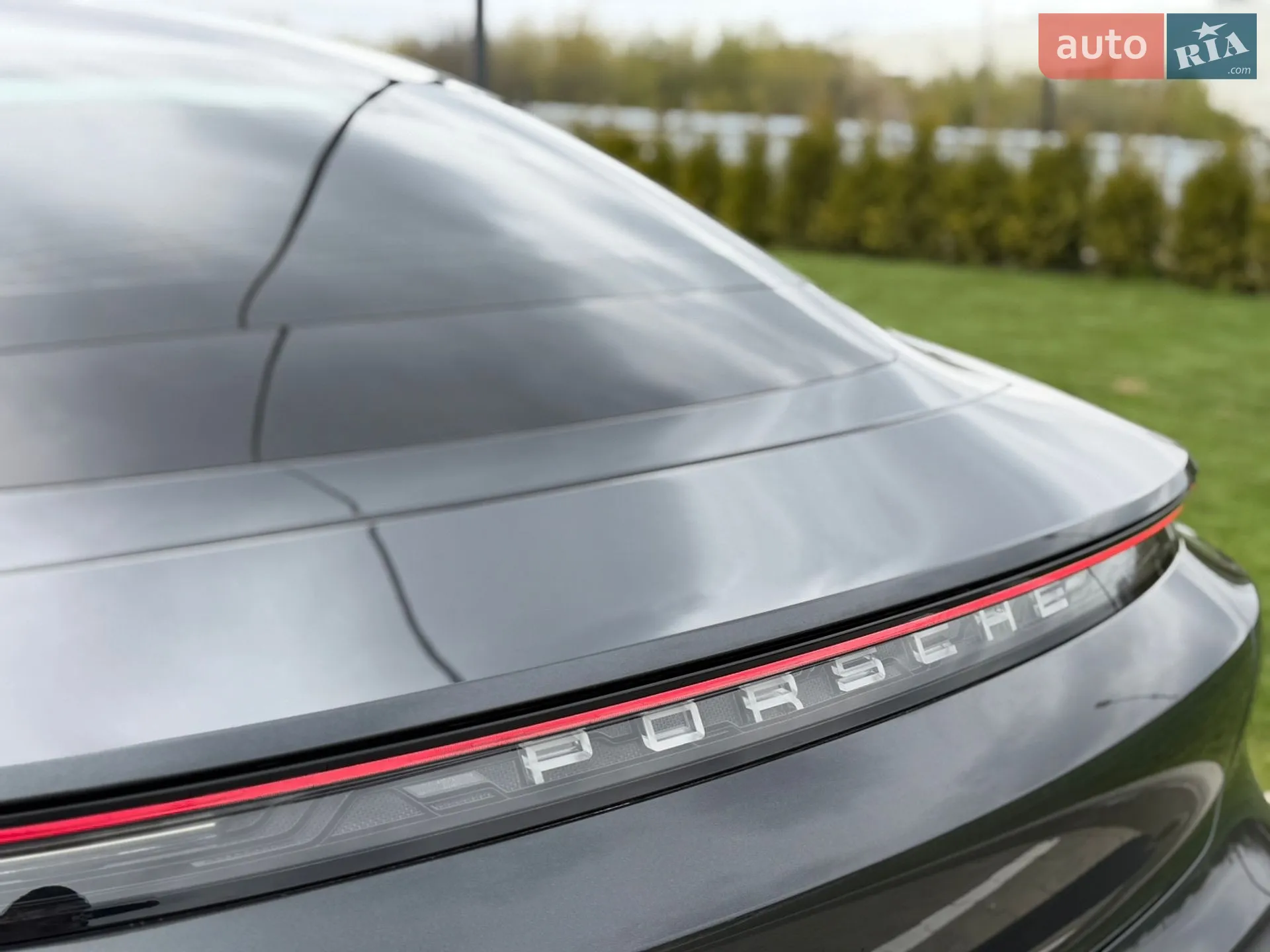 2020 Porsche Taycan - мініатюра 13