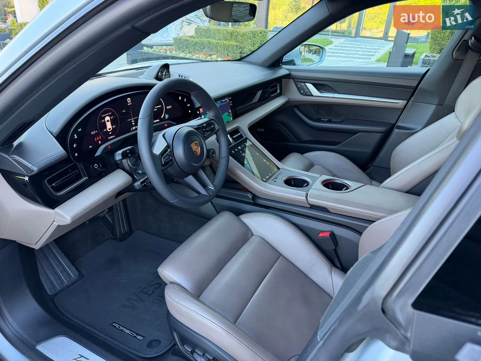 2021 Porsche Taycan - мініатюра 23