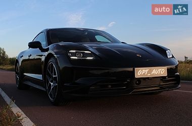 Седан Porsche Taycan 2024 в Києві