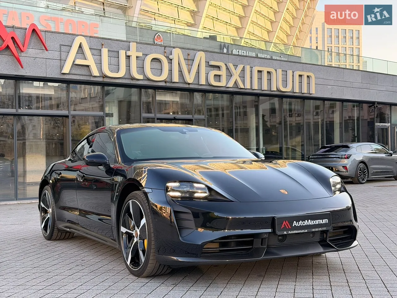 2024 Aston Martin DBX - мініатюра 48