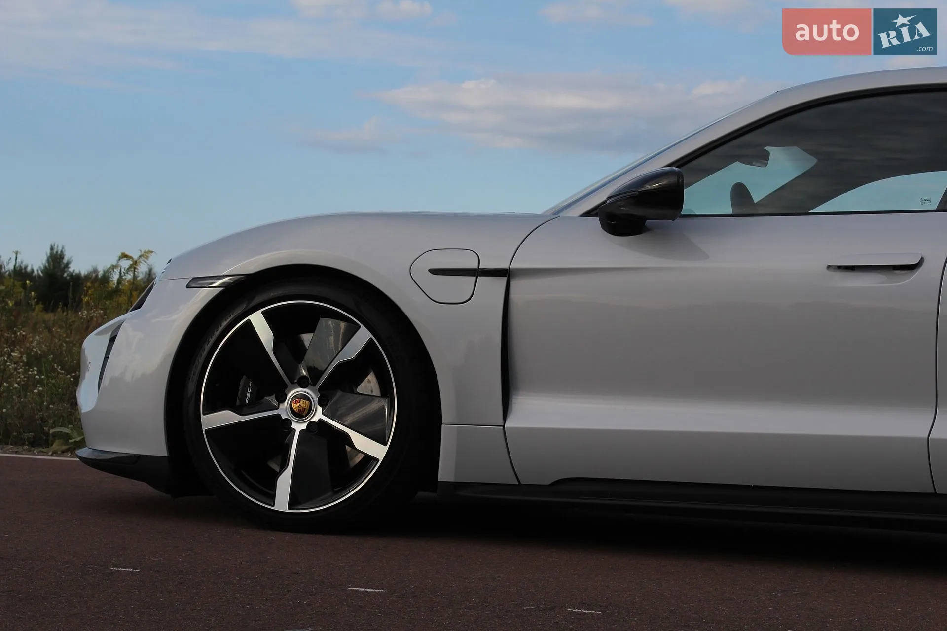 2023 Porsche Taycan - мініатюра 7