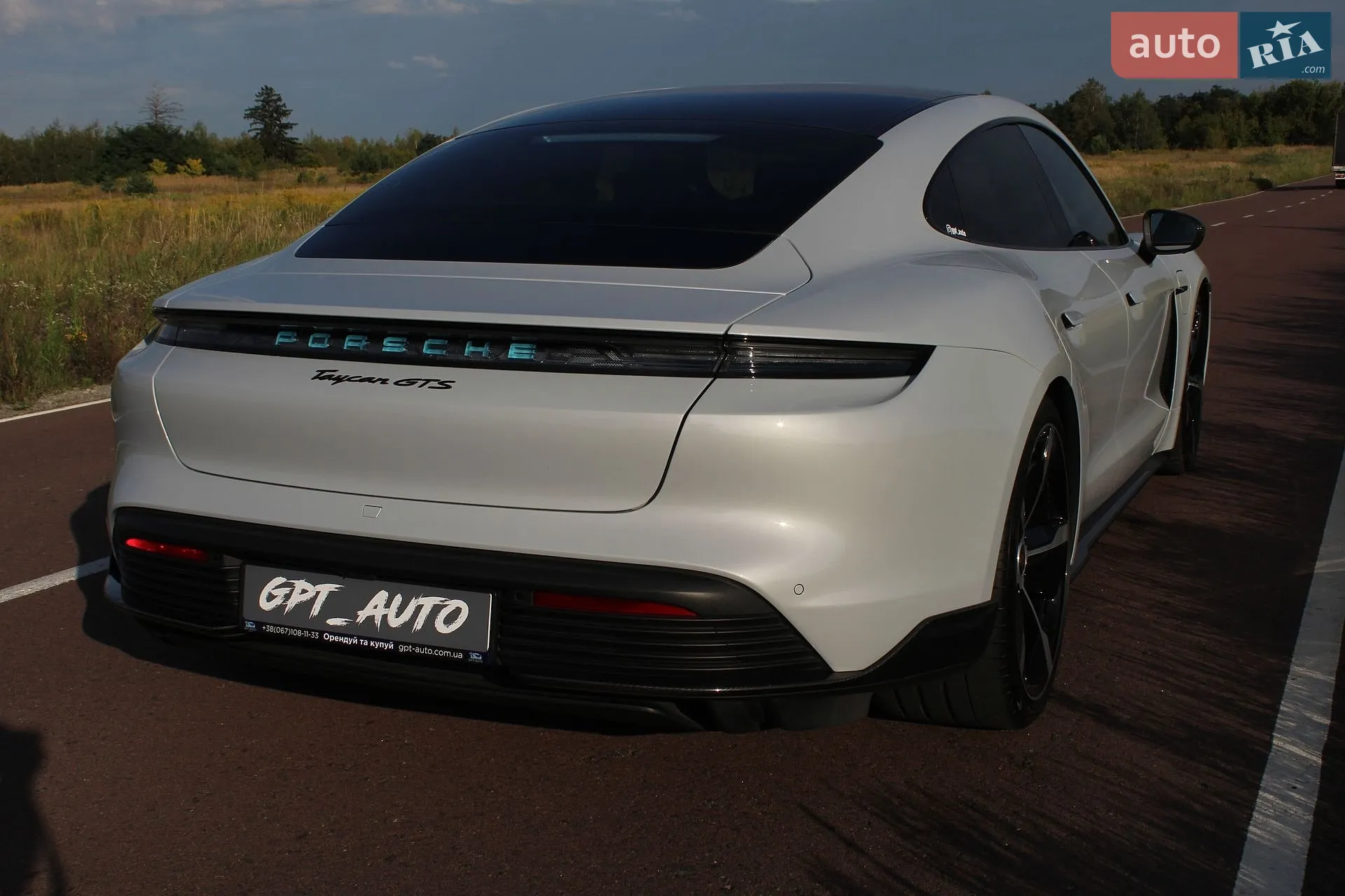 2023 Porsche Taycan - мініатюра 16