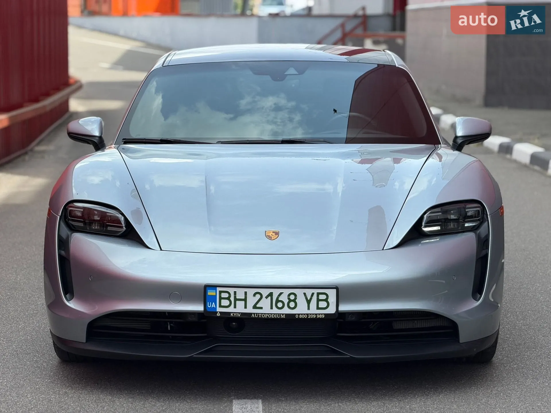 2023 Porsche Taycan - мініатюра 3
