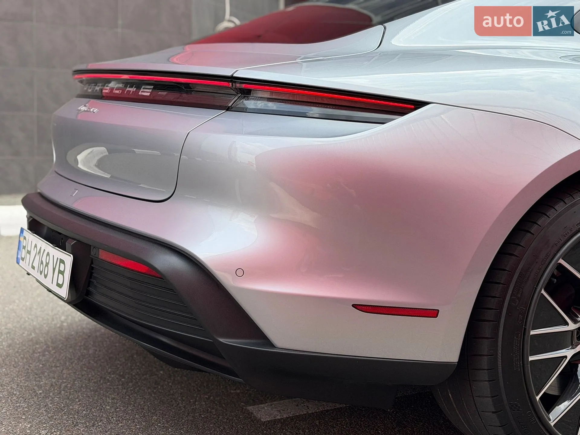 2023 Porsche Taycan - мініатюра 13