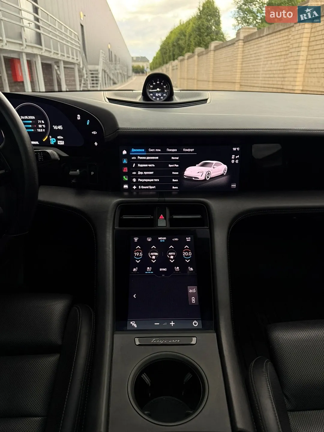 2020 Porsche Taycan - мініатюра 15