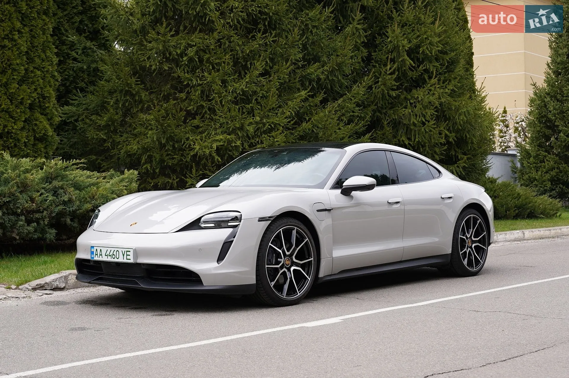 2023 Porsche Taycan - мініатюра 3