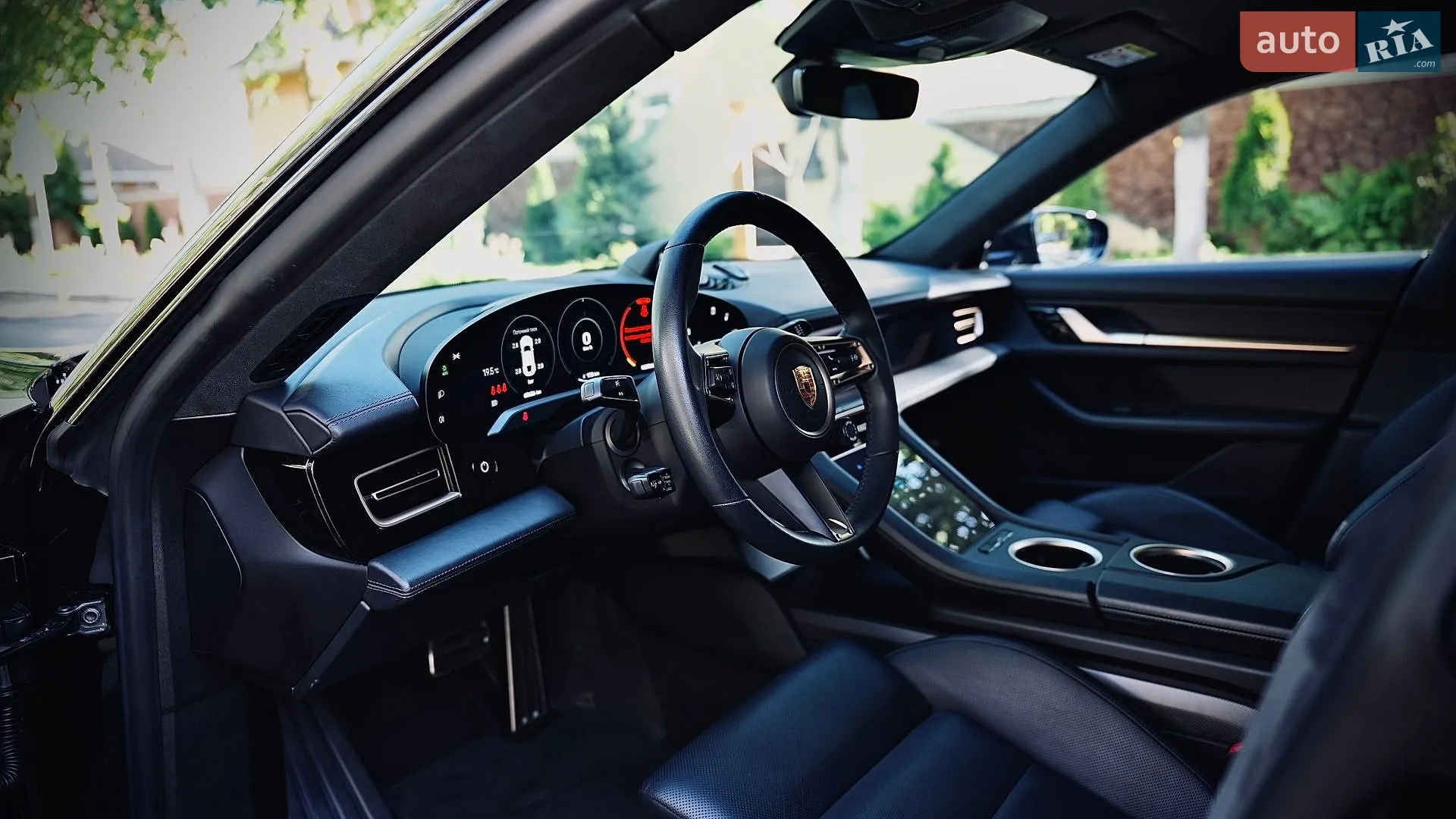 2020 Porsche Taycan - мініатюра 11