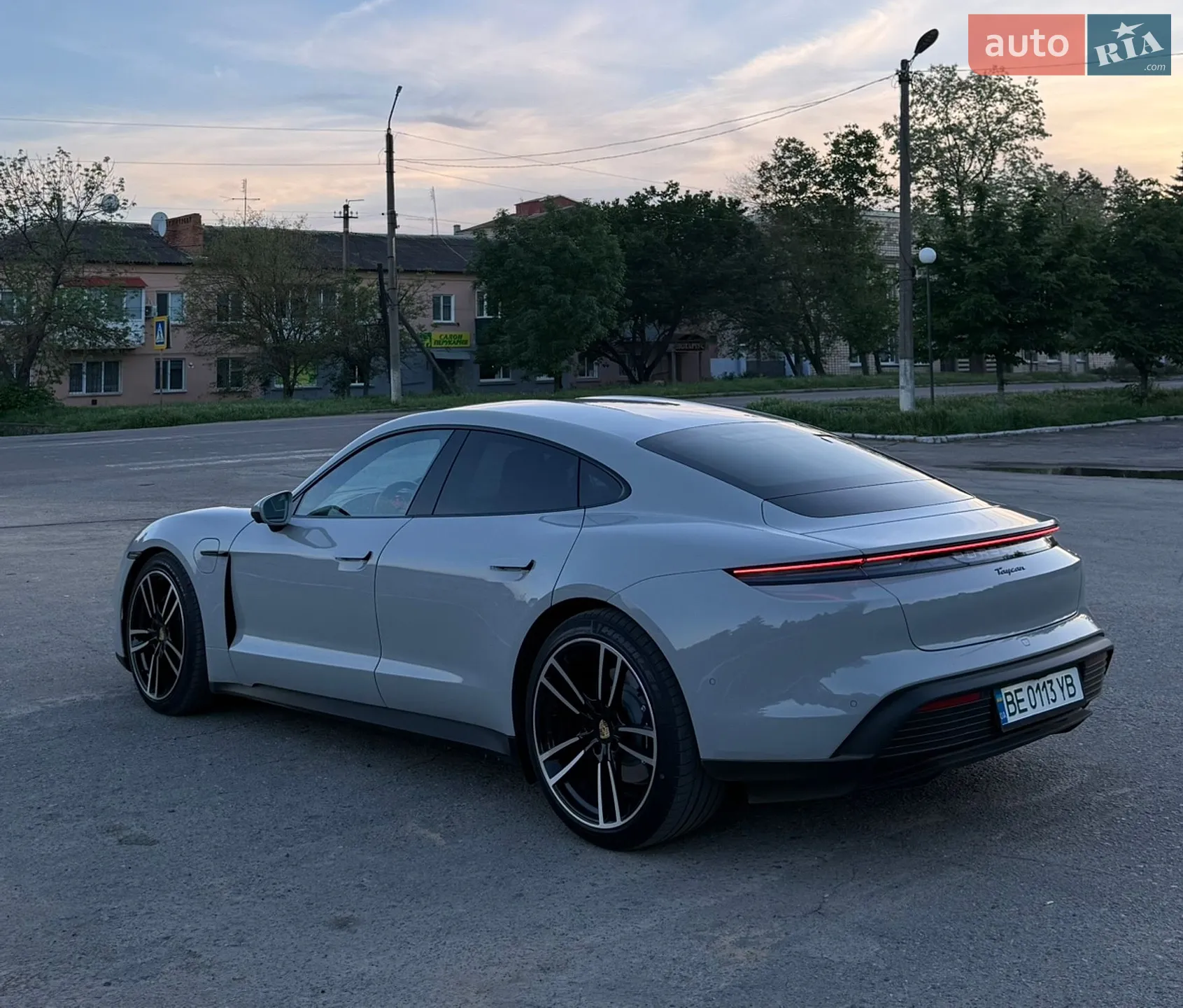 2025 Porsche Taycan - мініатюра 3