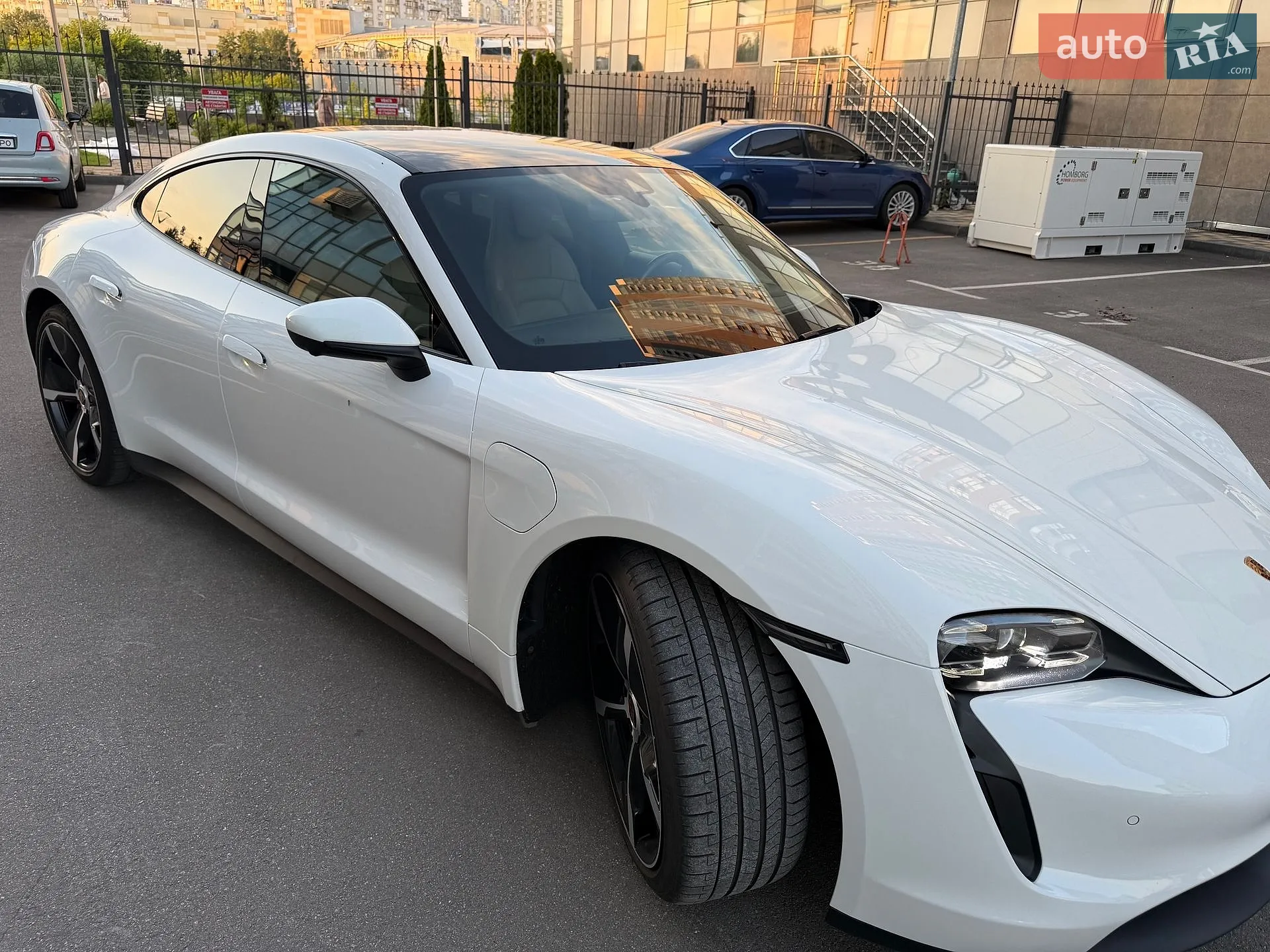 2021 Porsche Taycan - мініатюра 8
