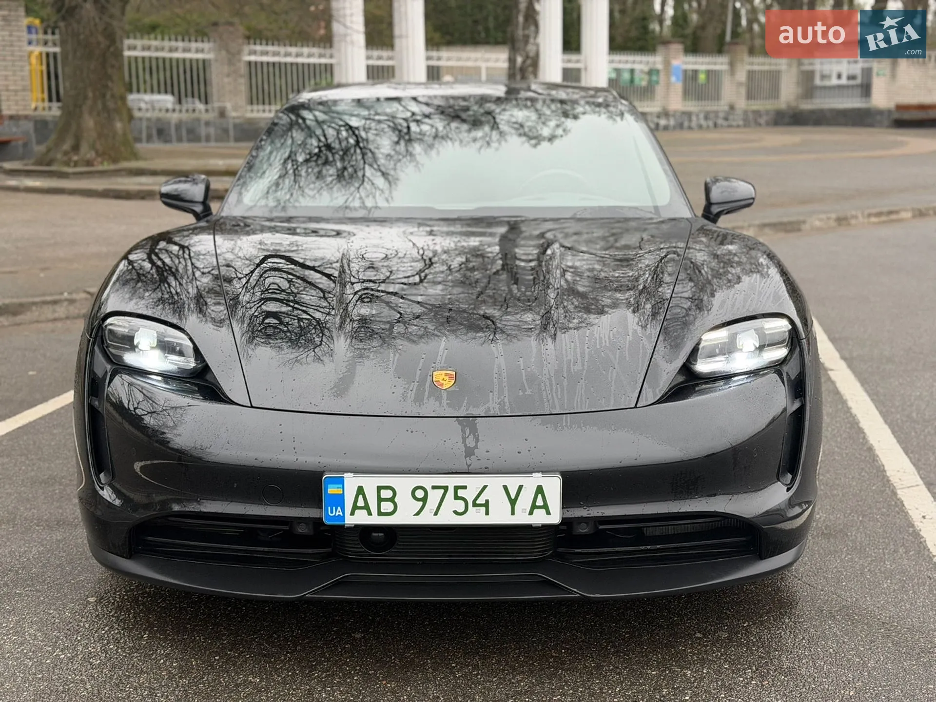 2021 Porsche Taycan - мініатюра 3