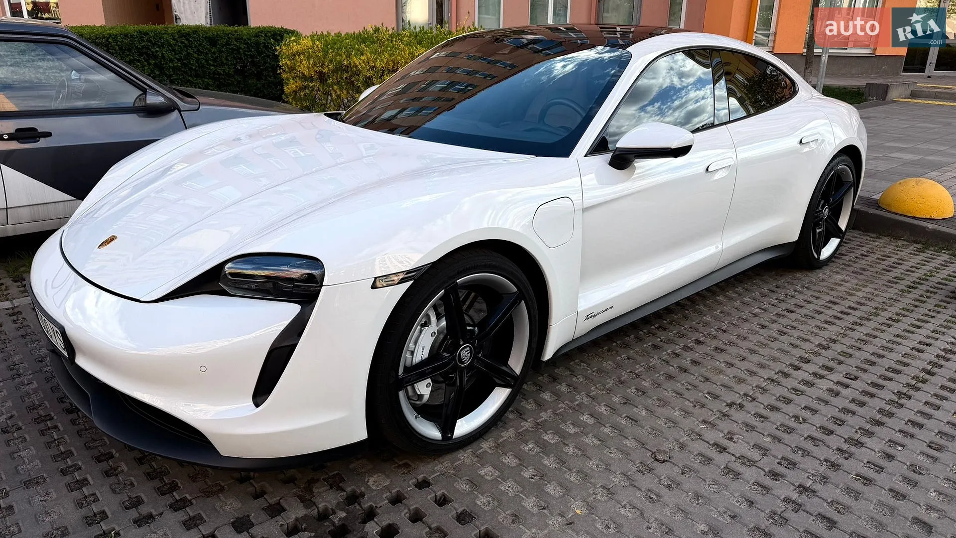 2022 Porsche Taycan - мініатюра 15